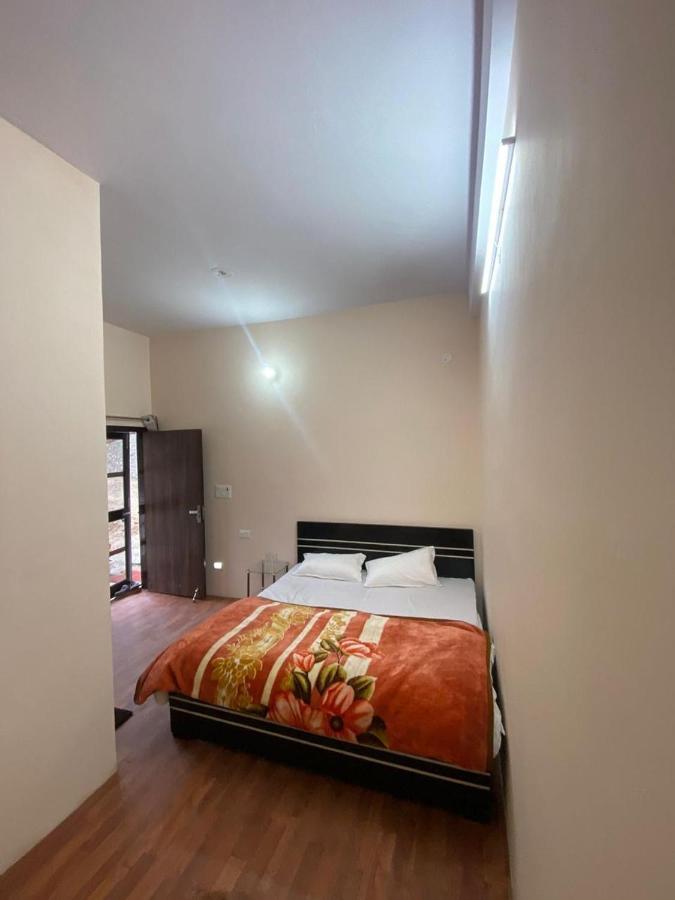 Chirag Homestay Kainchi Нейнитал Екстериор снимка