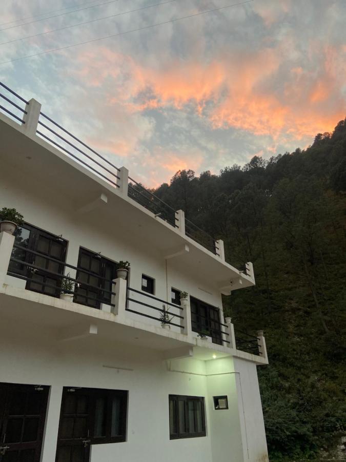 Chirag Homestay Kainchi Нейнитал Екстериор снимка