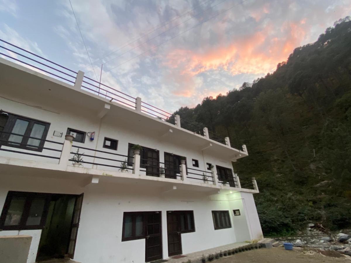 Chirag Homestay Kainchi Нейнитал Екстериор снимка