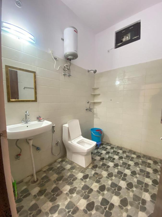 Chirag Homestay Kainchi Нейнитал Екстериор снимка