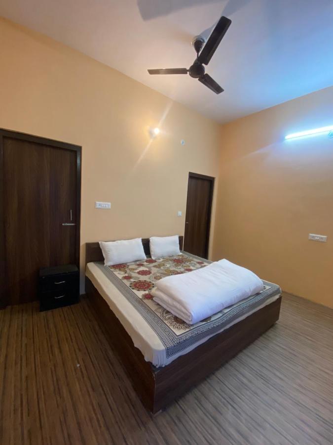 Chirag Homestay Kainchi Нейнитал Екстериор снимка